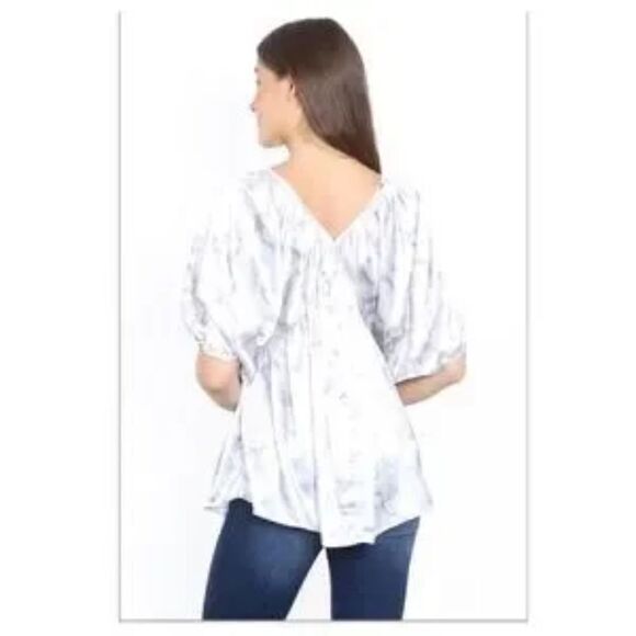 ❤️🔥Pretty Satin V-neck Tie Dye Top Medium - Picture 4 of 4